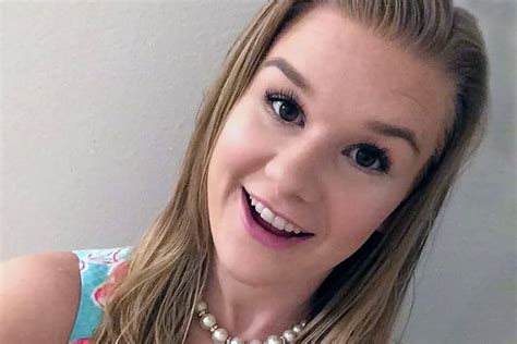 mackenzie lueck posted escort ads  Mackenzie Lueck, 23, had been missing since June 17